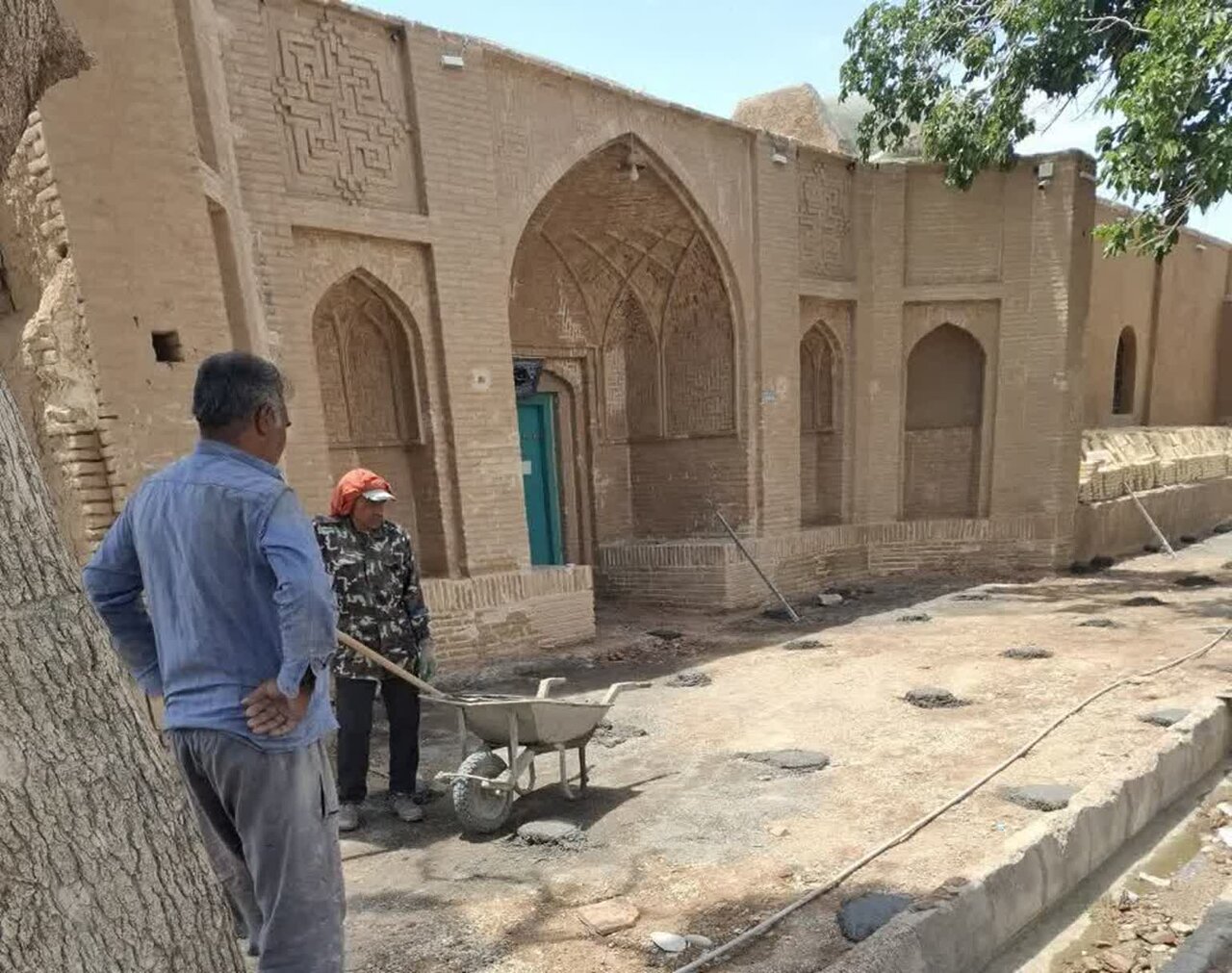 صفحهٔ درخواستی شما یافت نشد.
