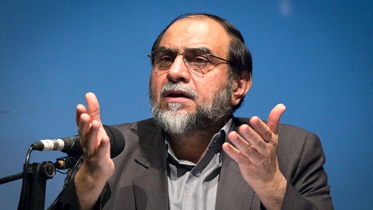 ادعای عجیب رحیم‌پور ازغدی درباره موشک های نقطه زن