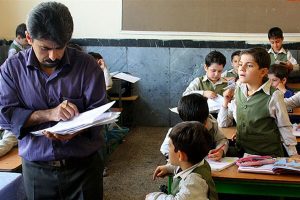 استخدام ۱۸۰ هزار نیروی جدید در آموزش‌ و پرورش / تعیین مشوق برای استمرار خدمت معلمان