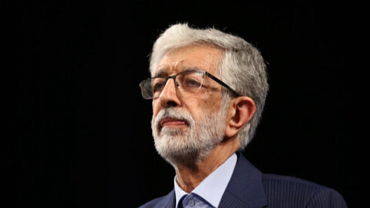 حدادعادل: یک عده در میادین یک نوشته می‌نویسند و سعی می‌کنند جلوی دوربین بگیرند که مذاکره خیانت است!/ رهبری می‌گویند این غلط است؛ این دوگانه موهوم است