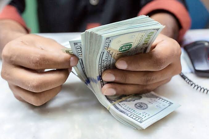 سیگنال تحریم‌ها دلار را صعودی کرد/ این پیش‌بینی را از دست ندهید