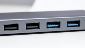 علامت D کنار پورت USB چه کاربردی دارد؟
