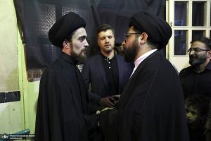 فرزند سید حسن خمینی در مراسم ختم مادربزرگش/ معاون پزشکیان هم آمد/ محسن هاشمی هم بود+ تصاویر