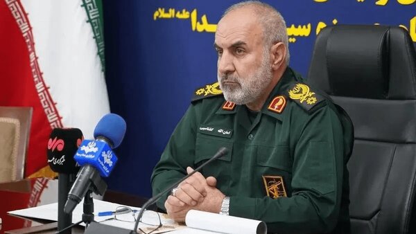فرمانده قرارگاه حمزه سیدالشهدا(ع): در جریان جنگ دشمن به دنبال کشاندن معاندان به خیابانها و هرج و مرج بود/ مکتب، رهبری و مردم، سه پایه اصلی انقلاب