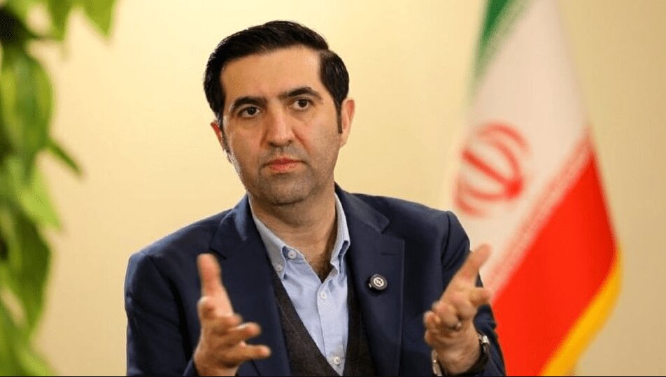 مشاور قالیباف: مسیر جنوبی تنگه هرمز همچنان فعال است/ نمی‌توان یک‌شبه مسیر قدیمی عمان را بست و بگوییم هر ترتیبی ایران گفت، عمان باید بپذیرد