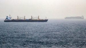 نیروهای مسلح یمن یک نفتکش دیگر عربستان را هدف قرار دادند
