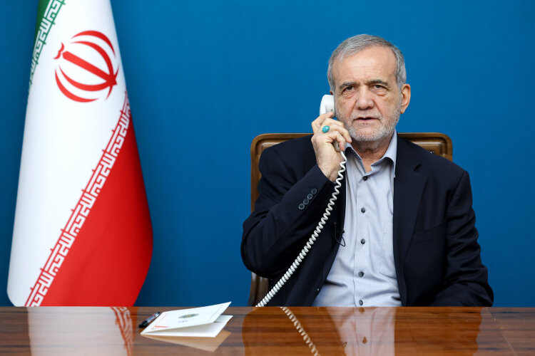 پزشکیان در گفتگو با رئیس دفتر سیاسی حماس: علیرغم مشکلات، فلسطین از اولویت ایران خارج نمیشود/ از هر تصمیم رهبران فلسطینی در روند مذاکرات حمایت میکنیم