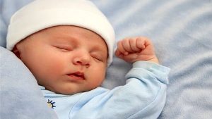 کیهان هم بالاخره قبول کرد: فرزندآوری با پول پاشی و مرخصی دادن رواج پیدا نمی کند/ از تجربه نروژ درس بگیریم
