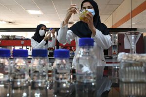 اهمیت بررسی مواد اولیه داروهای ضروری و حیاتی - خبرگزاری مهر | اخبار ایران و جهان