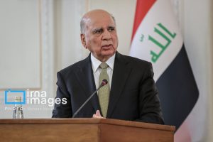 تأکید وزیر خارجه عراق بر اهمیت حل دیپلماتیک اختلافات ایران و آمریکا