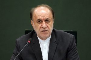 حاجی‌بابایی: تنگه هرمز می‌تواند محل غرق شدن ترامپ به عنوان فرعون زمان باشد/ سخنرانی ترامپ مرا به یاد قوم عاد انداخت