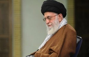 روایت خرسندی رهبر شهید از شاگردی فرزندشان نزد آیت‌الله شبیری/ آقا فرمودند «پسران من که طلبه شدند، خودشان انتخاب کردند، من به آن‌ها نگفتم طلبه بشوند»