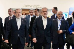 رویترز: ابتکار پایان مرحله‌ای جنگ روی میز مذاکرات تهران و واشنگتن در نیویورک /آیا فرمول بازگشایی تنگه در مقابل رفع محاصره و کاهش تحریم‌ها موفق می‌شود؟