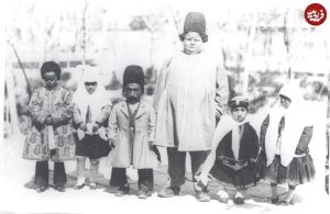زنان و مردان کوتاه‌قامت دربار ناصرالدین‌شاه / عکس