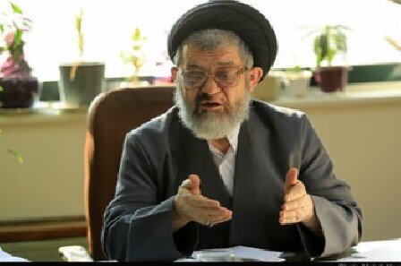 سیدرضا اکرمی: قبول کنیم کشور در جنگ است، کمتر بنزین مصرف کنیم/ متأسفانه نمی‌شود صداوسیما را استیضاح کرد؛ این مشکل است و مجمع تشخیص باید فکری کند