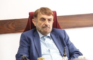 عضو مجمع تشخیص مصلحت: گروه‌های مسلح آموزش‌دیده در امارات و اسرائیل به کشور وارد شده‌اند/ مردم مراقب باشند!