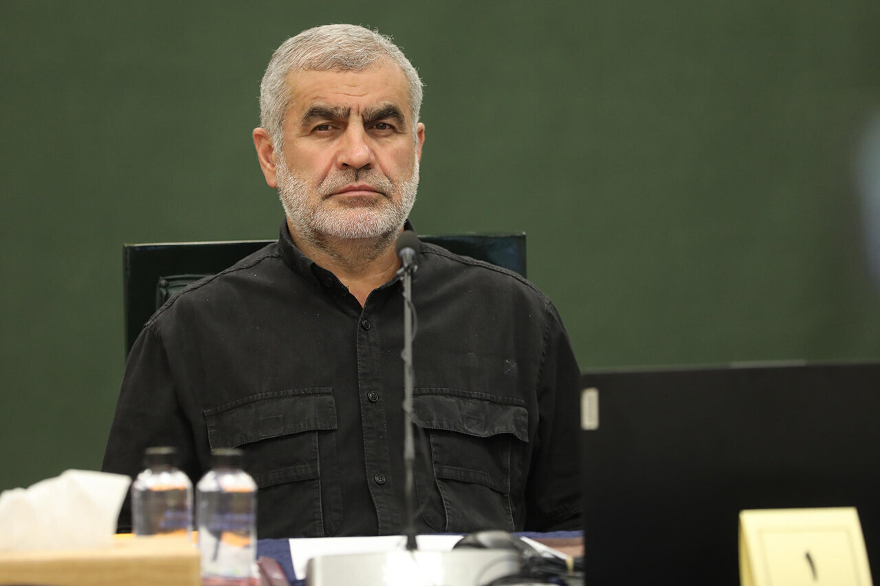 نیکزاد: ایستادگی هزینه دارد، اما تسلیم‌شدن هزینه‌ای بسیار سنگین‌تر/ تهدید آمریکایی ها توخالی است