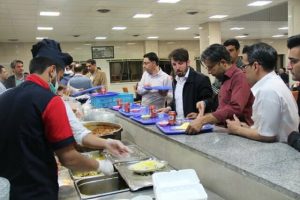 پایان غذای اجباری سلف در دانشگاه‌ها؟/ دانشجویان اعتبار می‌گیرند تا غذای خود را انتخاب کنند