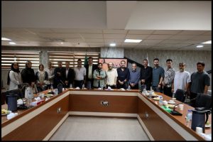 پیشنهاد راه‌اندازی خانه دف درپایتخت؛ تجلیل ازمکانیکی که باعشق می‌نواخت - خبرگزاری مهر | اخبار ایران و جهان