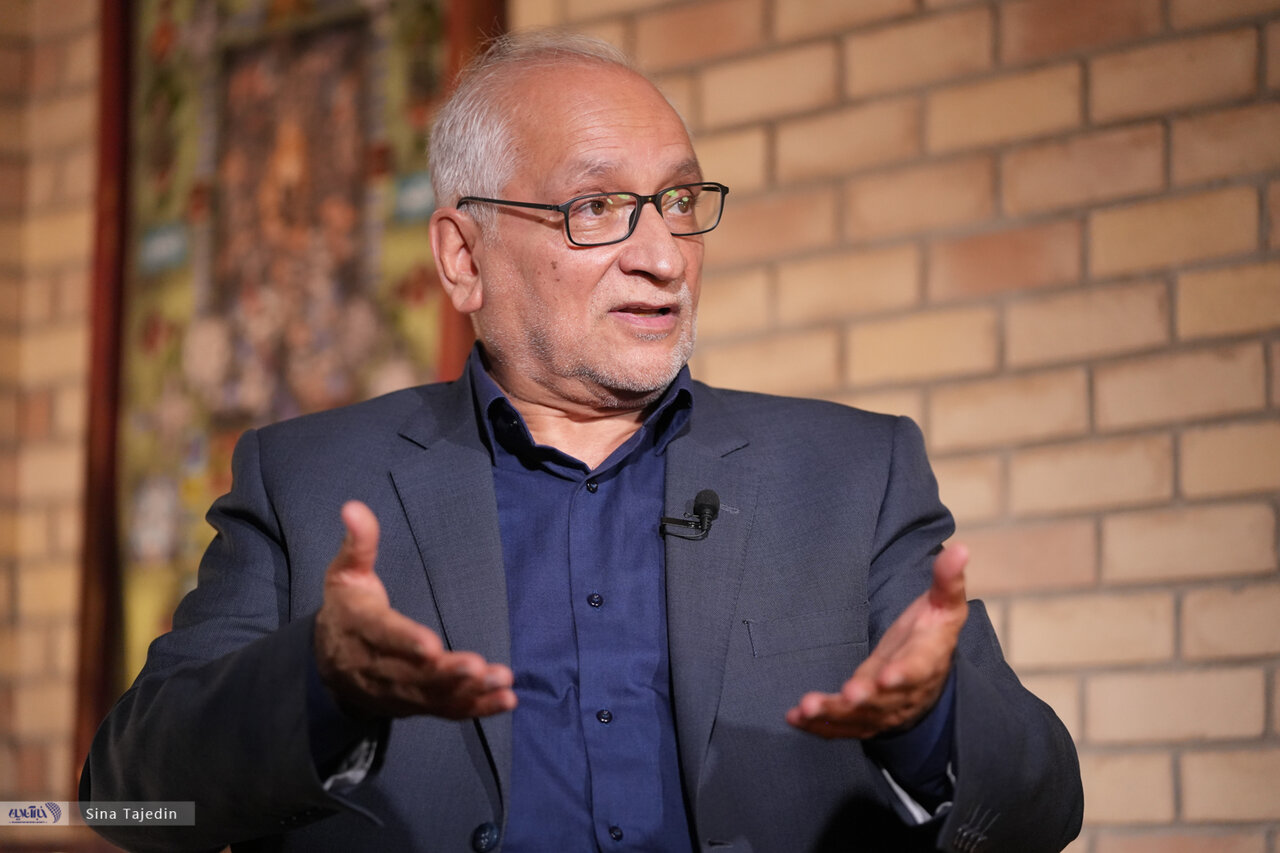 حسین مرعشی: هشدار می‌دهم که مسئولان برای جلوگیری از جنگ سوم مطلقاً حق هیچ ریسکی ندارند/ هر عقب‌نشینی تاکتیکی برای حفظ ایران لازم است ، باید انجام شود