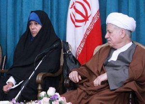 خاطرات هاشمی ۱۰ مهر ۱۳۸۲: فائزه علیرغم مخالفت من در دانشگاه انگلستان پذیرش شده است