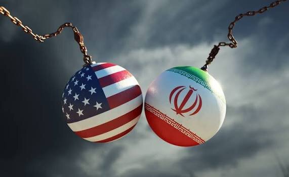 کورش احمدی: بعید می‌دانم ترامپ به جنگ تمام‌عیار دیگری راغب باشد/ ادامه محاصره اقتصادی در حکم اعلام جنگ است